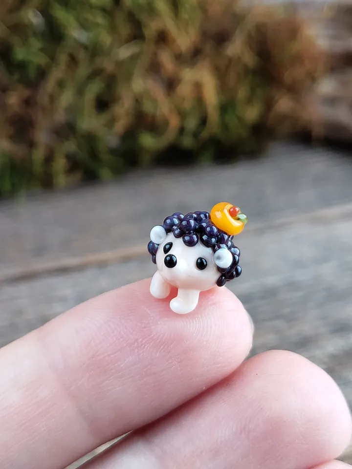 MINIATURE ANIMALS Hedgehog figurine Hedgehog miniature Baby Hedgehog Glass Hedgehog decor Hedgehog gift Tiny Hedgehog Fairy garden animal