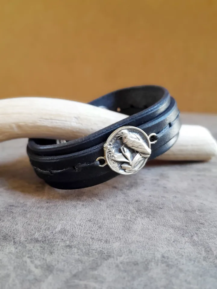Black Raven Bracelet, Handmade Adjustable Full Grain Leather Cuff, Men Bracelet, Crow Pendant Bangle, Minimalist Gothic Leather Jewelry
