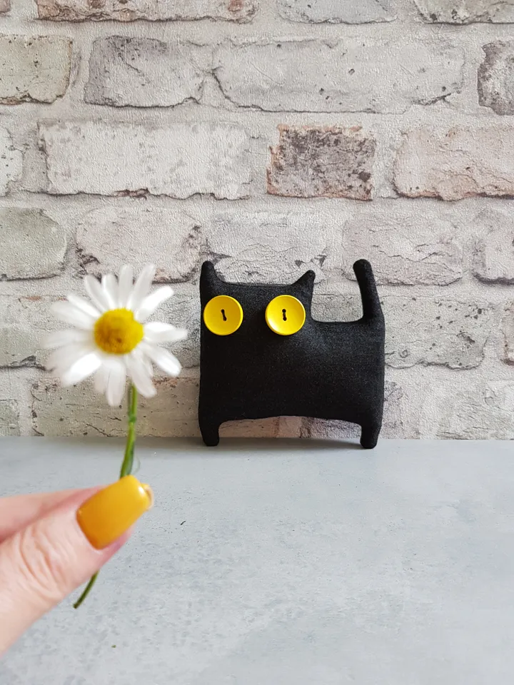 Black Cat Sewing pattern PDF, halloween doll diy, stuffed animal pattern