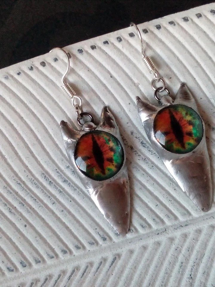CAT eye earrings, Tin soldered earrings, Cat head earrings, Cat lovers bijouterie, Witch earrings, Halloween earrings