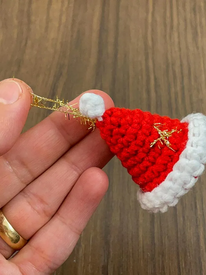Crochet Santa Hat Pattern, Adorable Christmas Ornament Design for Beginners, Instant Download for Christmas Crochet PDF pattern
