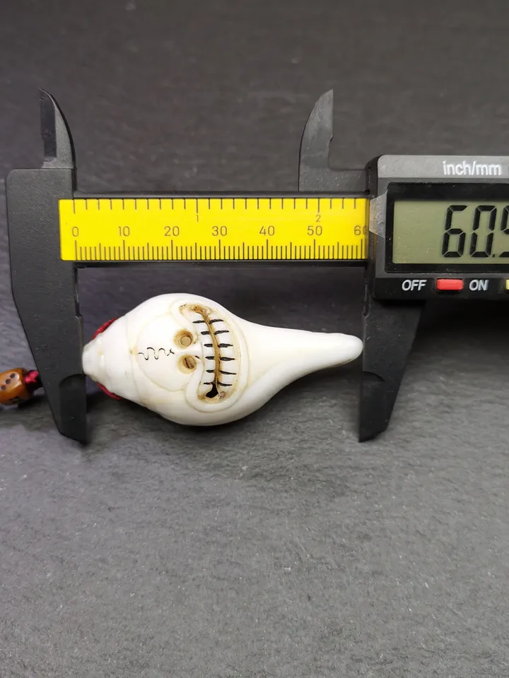 Gandhanra Tibetan Buddhism Amulet,Hand Carved White Conch Shell Shankha with Skull Citipati Symbol,Tibetan Ritual Implement - 2.36&quot; × 1.18&quot;