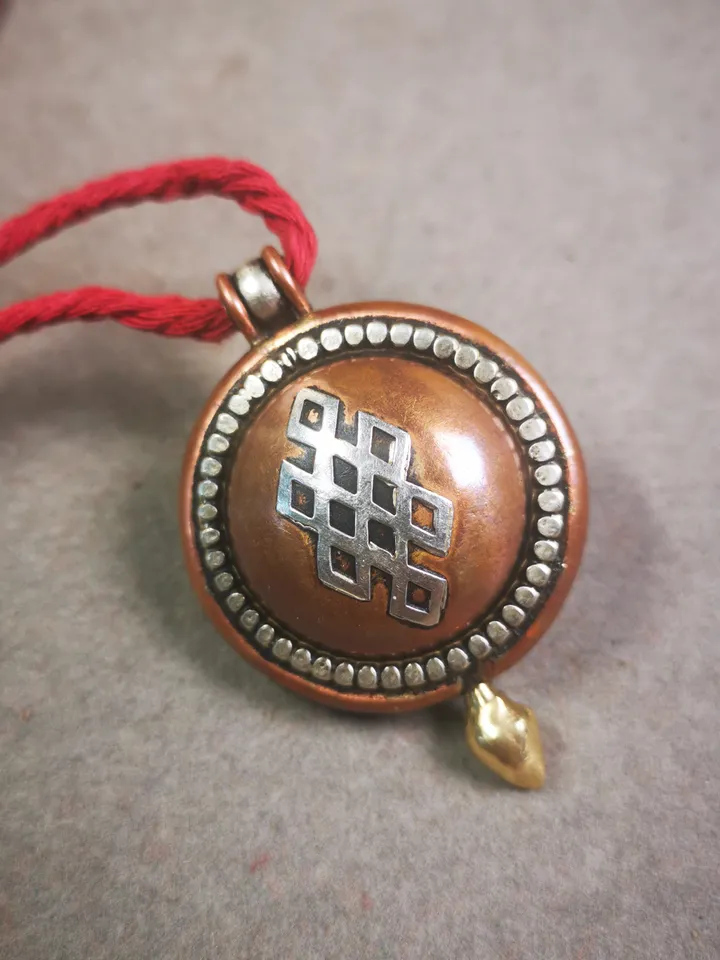 Gandhanra Acient Gau Ghau Shrine, Unique Round Tibetan Buddhist Altar Amulet Pendant