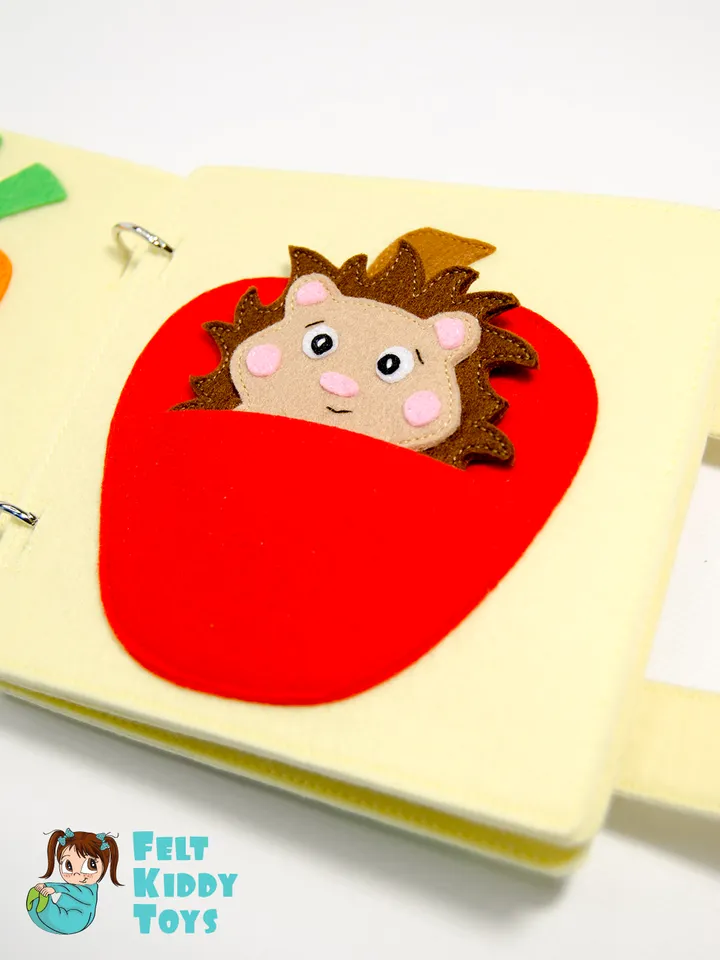 Quiet book with little houses and cute cubs