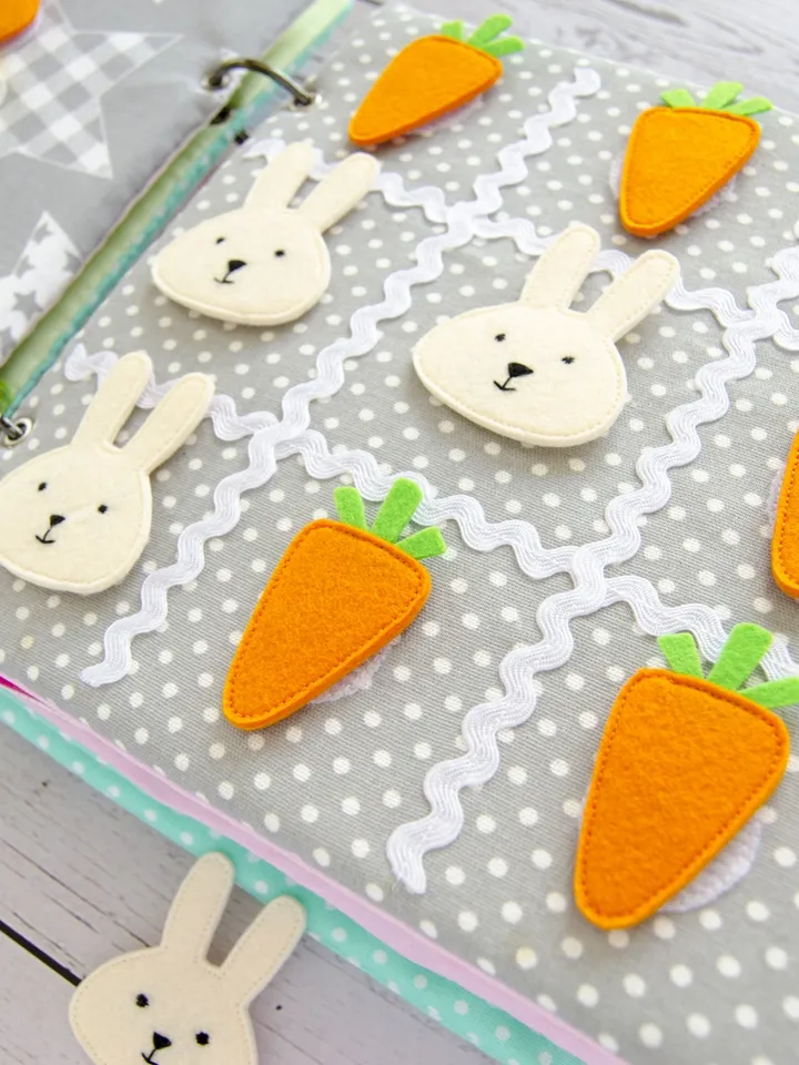 Quiet book page, Rabbit tic-tac-toe, PDF sewing pattern, SVG files