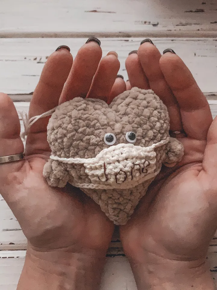 Crochet red plush heart in mask personalised gift, small stuffed ornament, funny keychain Valentine’s Day, pendant on a car