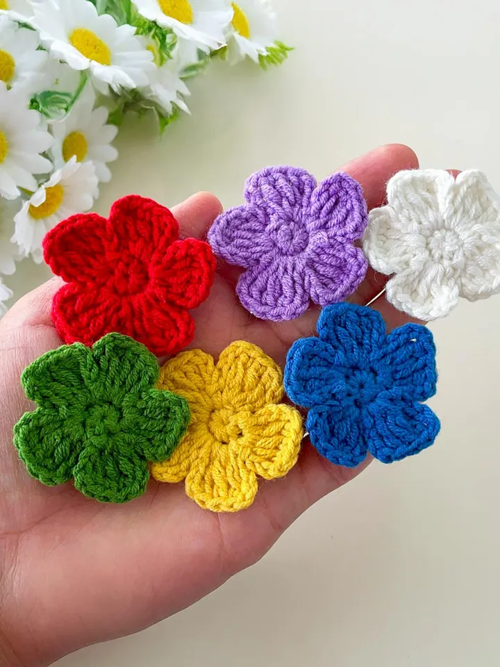 Crochet Small Flower Applique Pattern, Easy Floral Motif PDF, DIY Embellishment for Clothes, Handmade Decoration, Instant Download Crochet