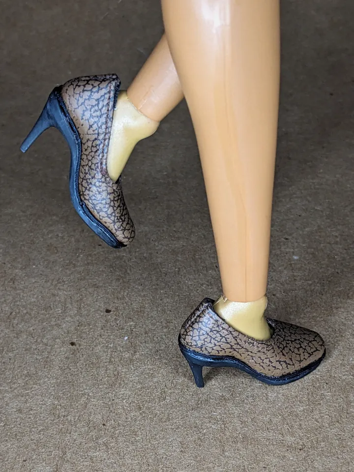 Handmade heels brown leather shoes for 16-inch Fashion Royalty dolls (FR16)