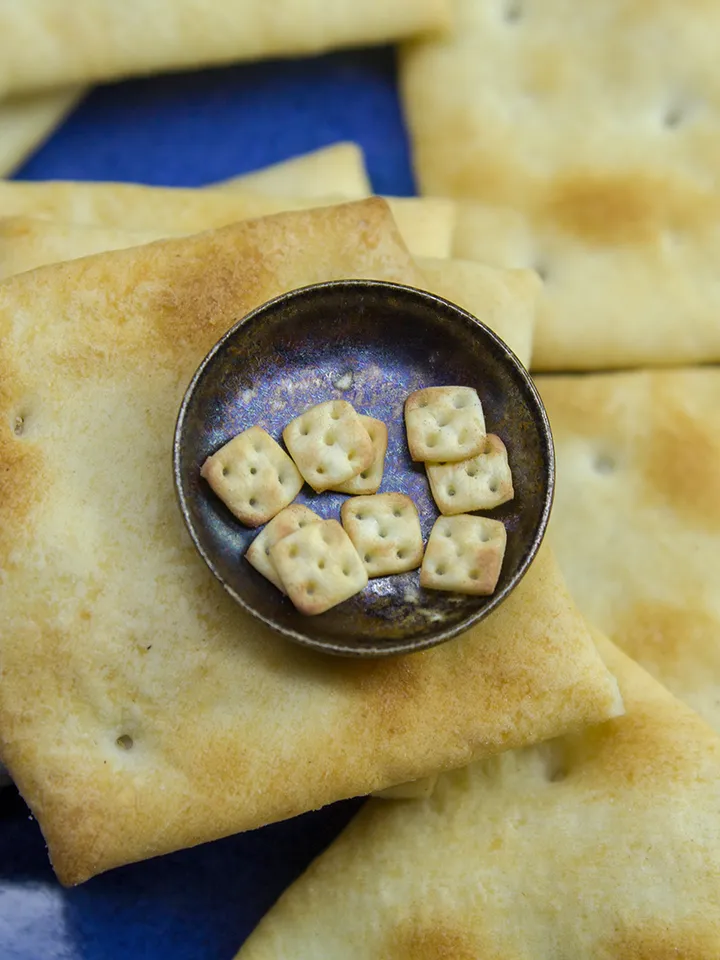TUTORIAL Miniature crackers with polymer clay