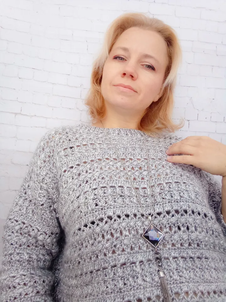Oversized Cosy Women's Sweater Lea Crochet Pattern