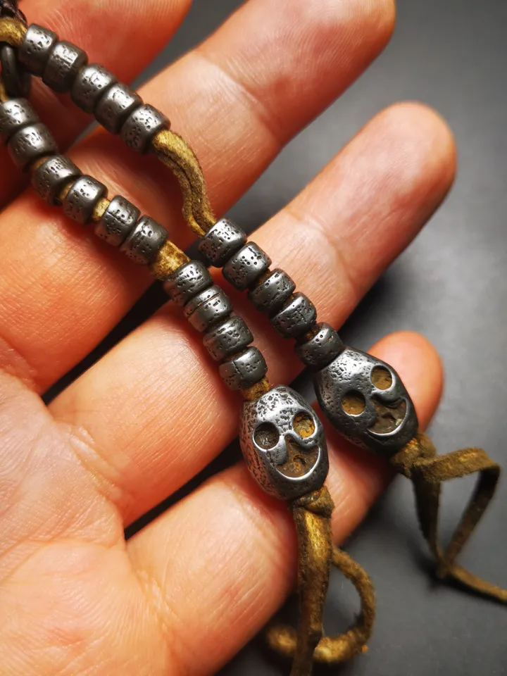 Gandhanra Handmade Tibetan Buddhist Mala Counters,Prayer Bead Counters,with Skull Sītavana Pendant, Made of  Cold Iron