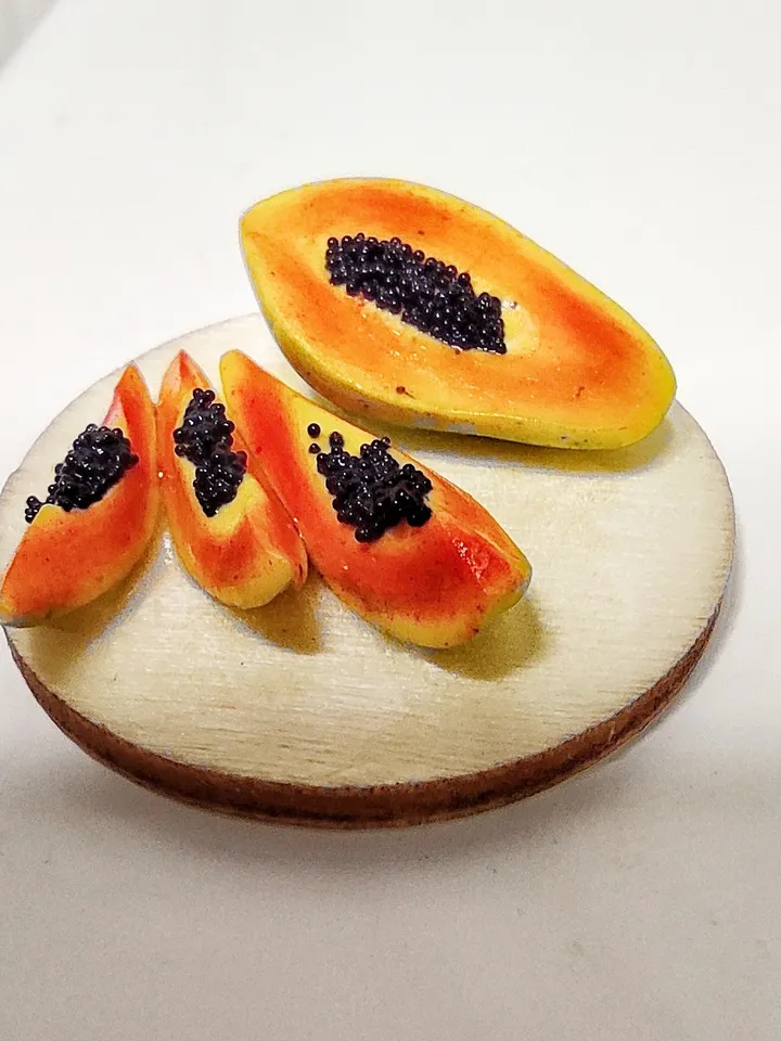 Realistic papaya, fruit board, fruit, papaya, dollhouse, 1 12 scale, 1 6 scale, miniature, dollhouse miniature