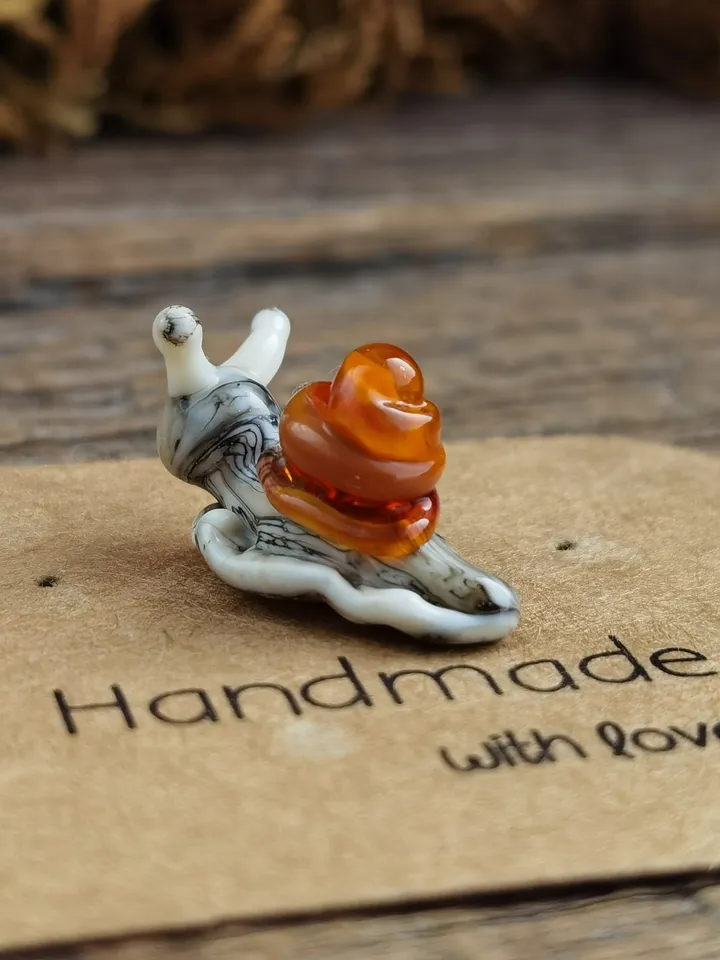 GLASS FIGURINES Snail figurine aquarium decoration Miniature animals Blown glass art Miniature snail gift Terrarium figurine Fish tank decor