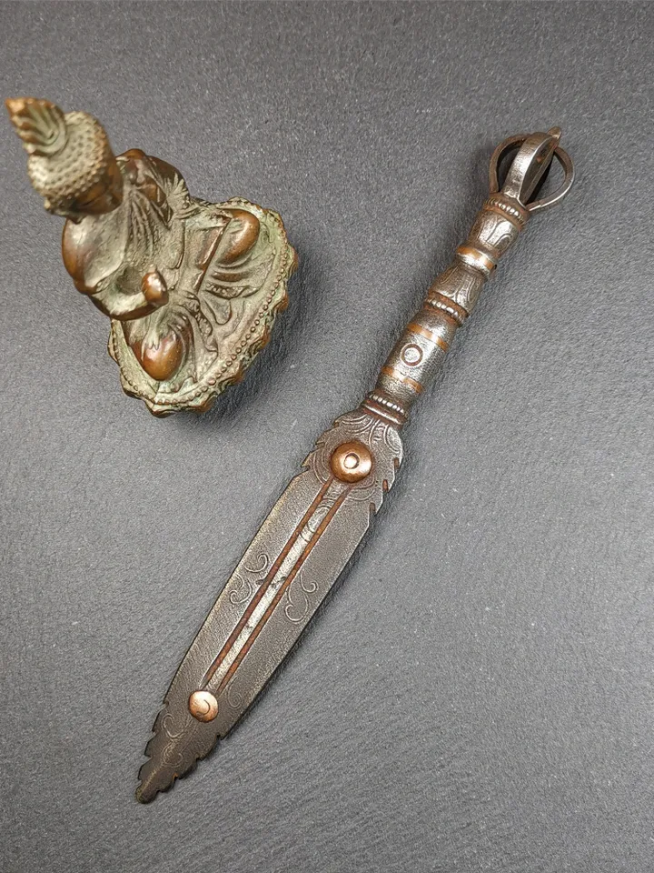 Gandhanra Tibetan Buddhism Ritual Implement,Fire Vajra Sword of Wisdom Buddha Manjushri,Made of Cold Iron inlaid Copper,7.5" Length