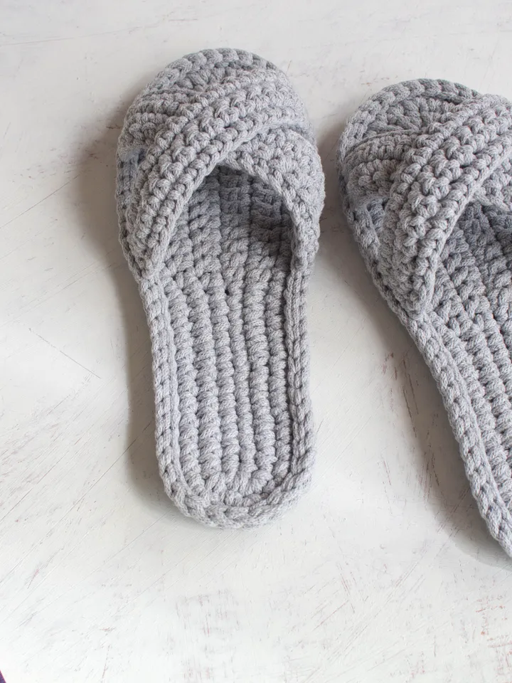Womens slippers - Crochet slippers - Bride slippers - vegan slippers