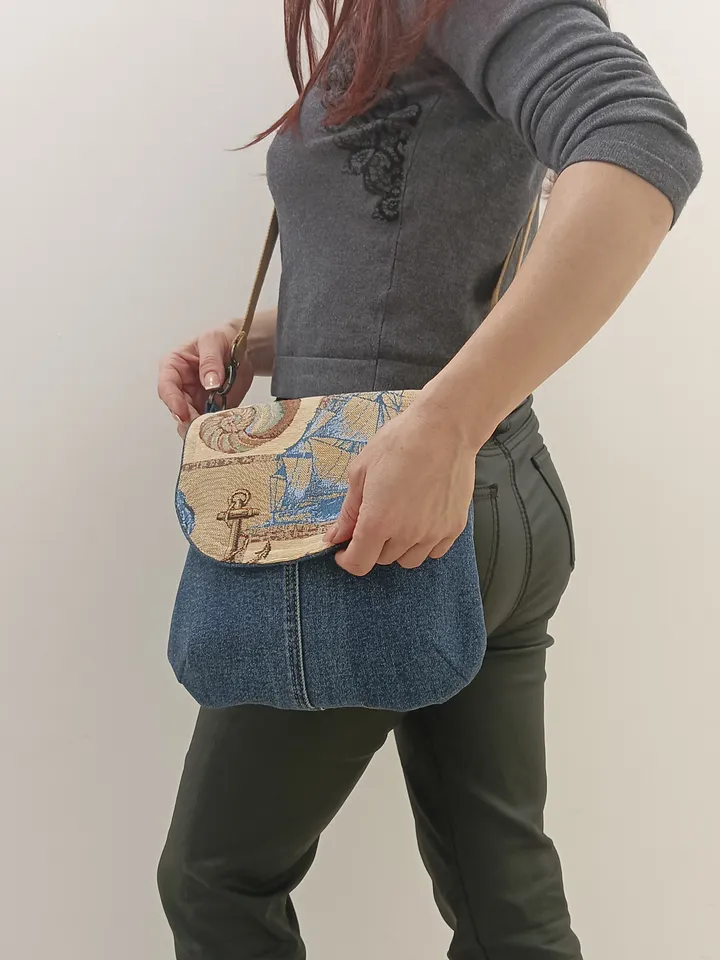 Cute crossbody denim bag, a women's messenger bag with a tapestry flap with a marine theme pattern and denim shoulder bag with 4 pockets inside and an adjustable strap.