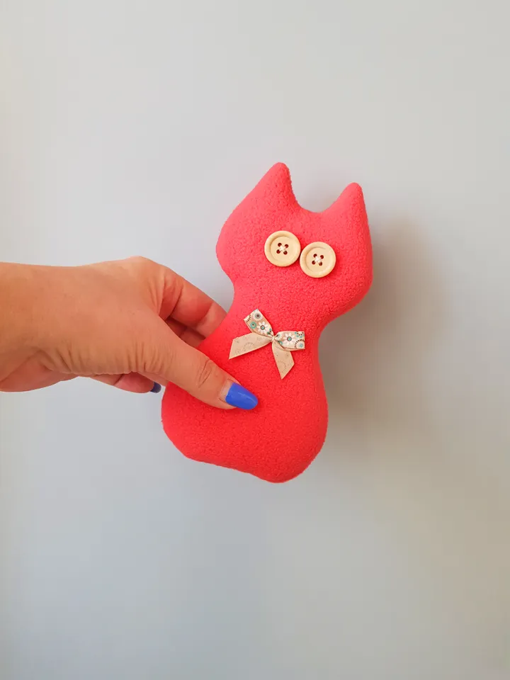 Pink plush cat sewing pattern PDF, digital tutorial in English, stuffed animal diy
