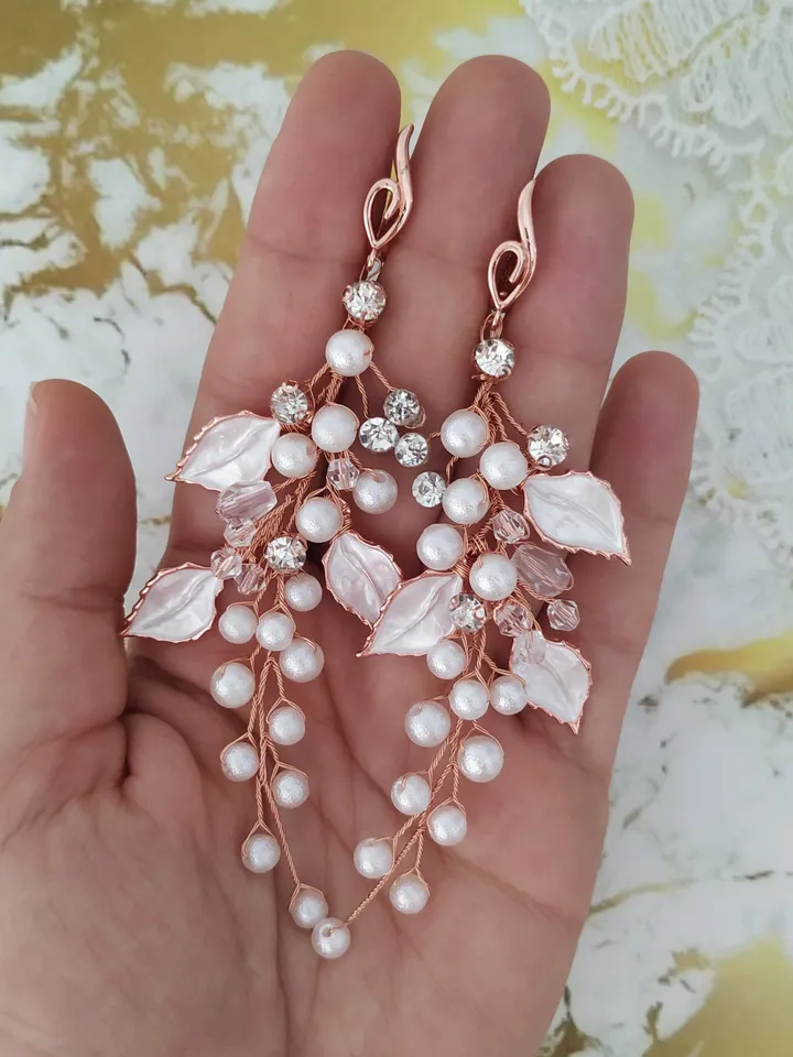 Rose Gold Flower Bridal Earrings, Floral Wedding Earrings, Floral Bridal Earrings, Statement Bridal Earrings, Pearl Boho Wedding Earring