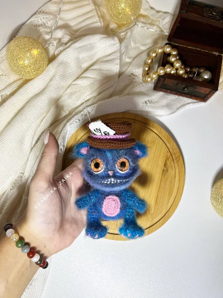 PDF Pattern Cheshire Cat Doll, Alice in Wonderland, Amigurumi Cheshire cat, Realistic Pattern Cheshire Amigurumi baby cat Alice's Adventures