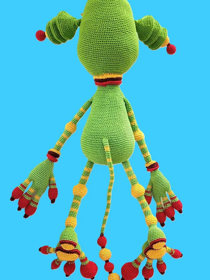 PDF Crochet pattern ALIEN/MONSTER with movable eyes and eyebrows