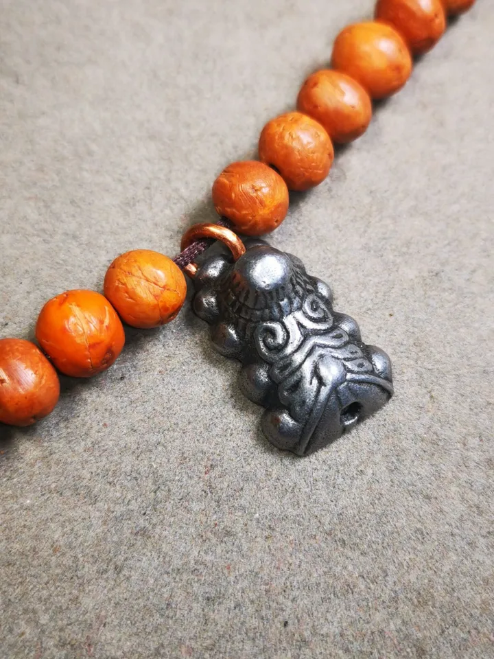 Gandhanra Handmade Tibetan Mala Pendant,Snow Lion Amulet for Prayer Beads,Bag Hanging,0.9&quot; × 0.6&quot;