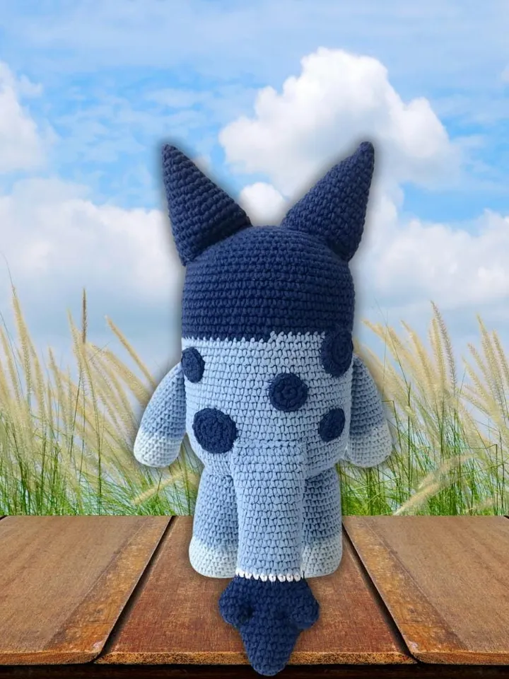 Blue Heeler dog, crochet pattern English and German, Bluey Crochet Pattern, Blue Dog Crochet Pattern.