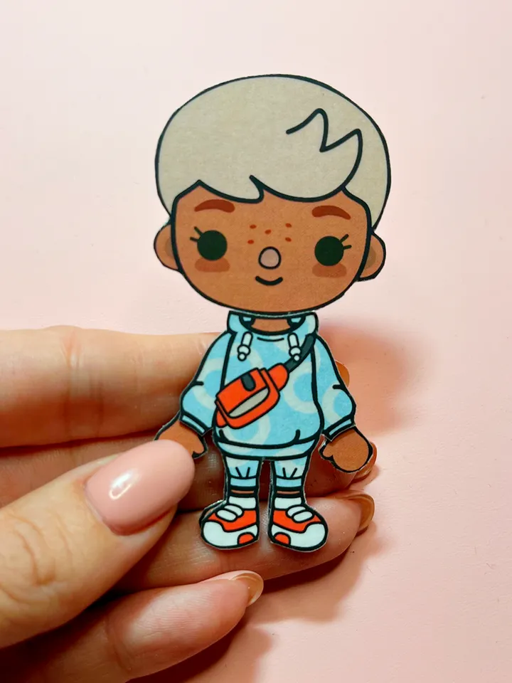 Toca Boca dolls with paper clothes