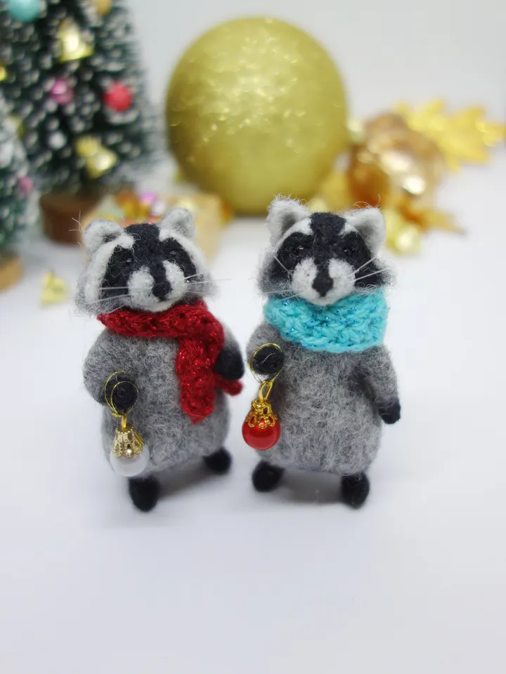 Freddy the raccoon, miniature needle felted animal, gift for Christmas, made to order