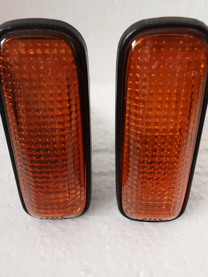 USED Genuine STANLEY Honda Civic EK9 JDM OEM Amber Side Marker Lights