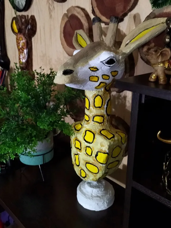 Bust Giraffe