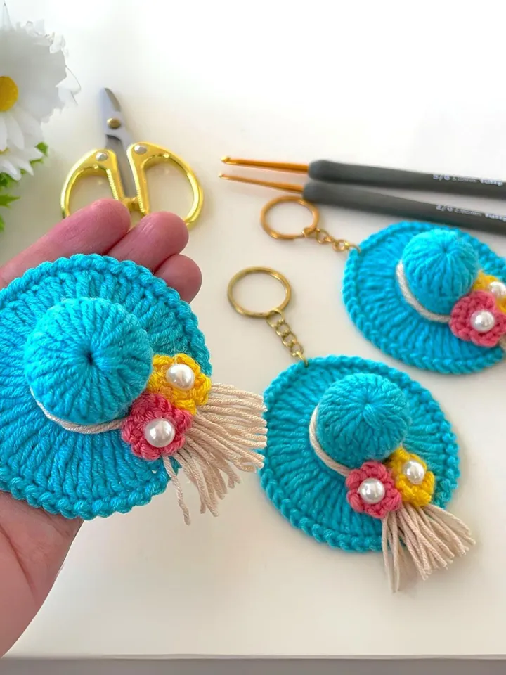 Crochet Mini Hat Pattern - Miniature Vacation Straw Hat - Tiny Crochet Ornaments