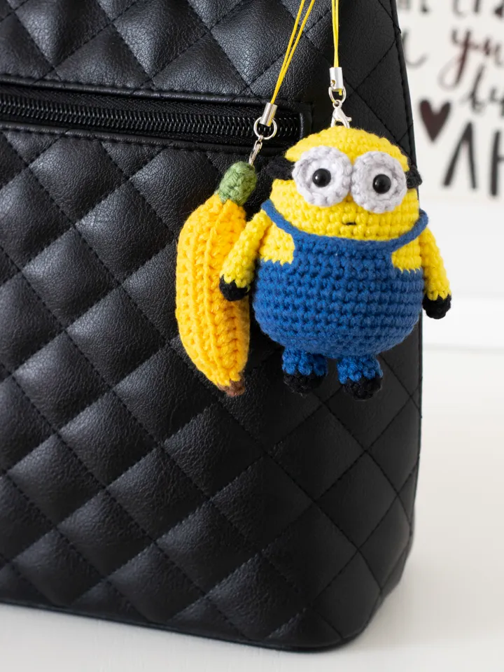 Cute Crochet Minion Keychains – Amigurumi Toy Keyrings for Bags, Cars & Kids