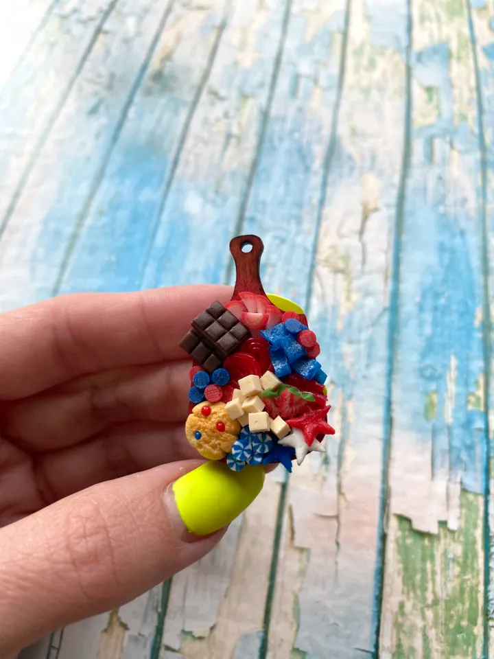 Miniature 4th July Charcuterie board with polymer clay Souvenir