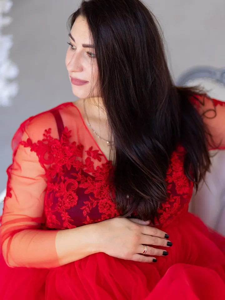 Christmas Maternity Dress, Red Tulle Robe, Tulle Gown Dress, Holiday Photoshoot, Lace Pregnancy Gown, Evening Dress, Elegant Gown Dress