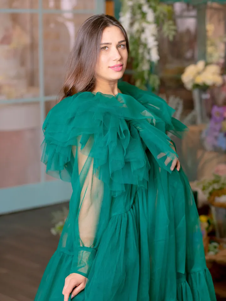 Emerald Green Maternity Tulle Robe, Tiered Photoshoot Robe, Green Sheer Robe, Pregnancy Robe for Photoshoot, Boudoir Robe, Peignoir Dress