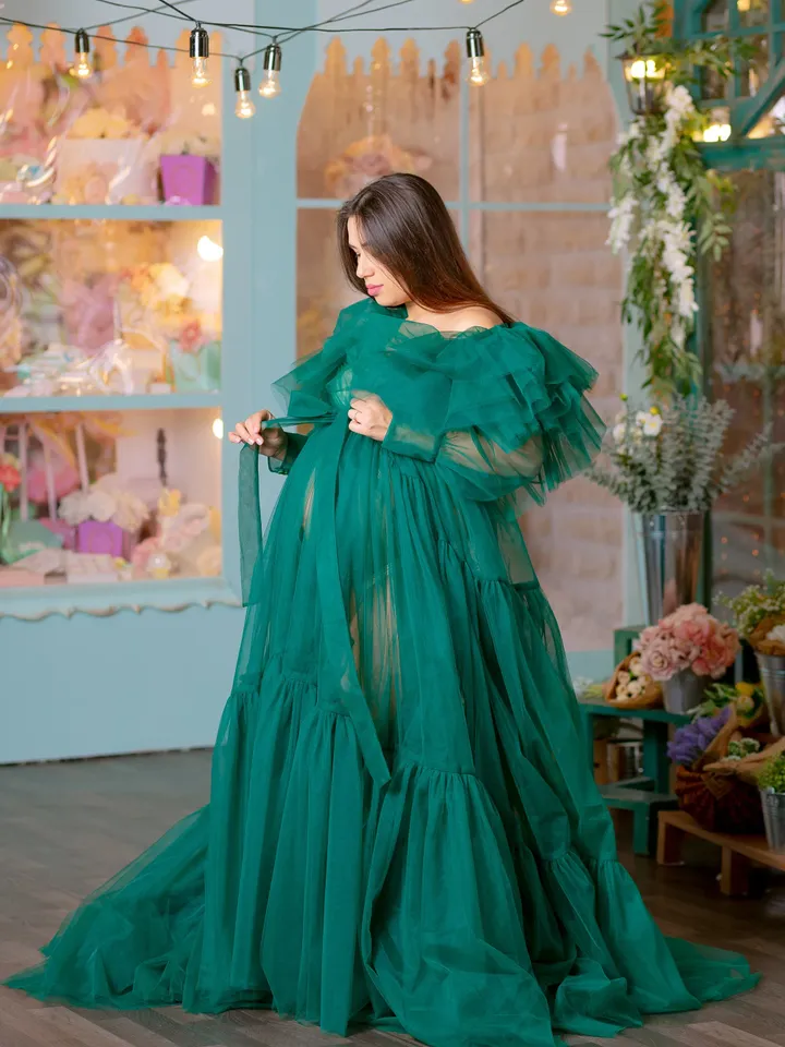 Emerald Green Maternity Tulle Robe, Tiered Photoshoot Robe, Green Sheer Robe, Pregnancy Robe for Photoshoot, Boudoir Robe, Peignoir Dress