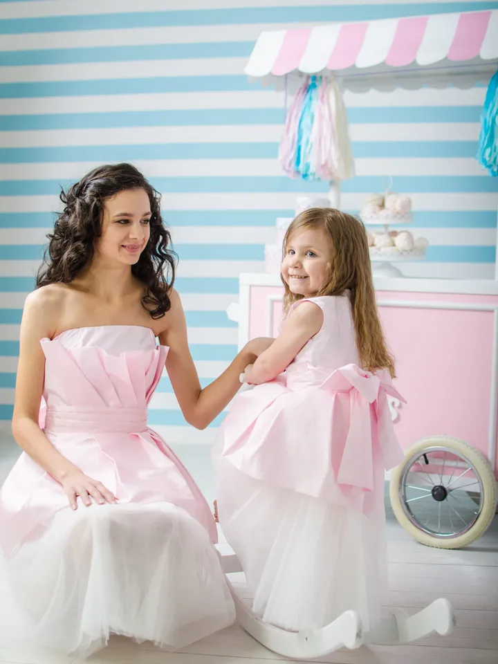 Pink birthday dress Pink tutu Flower girl dress with bow Princess dress girls pink and ivory dress First communion dress Pageant pink dress
