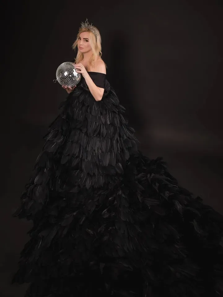 Black Feather Cape, Photoshoot Gown, Maternity Robe, Feather Boudoir Robe, Pregnancy Robe, Maternity Boudoir Dress, Erotic Robe Dress