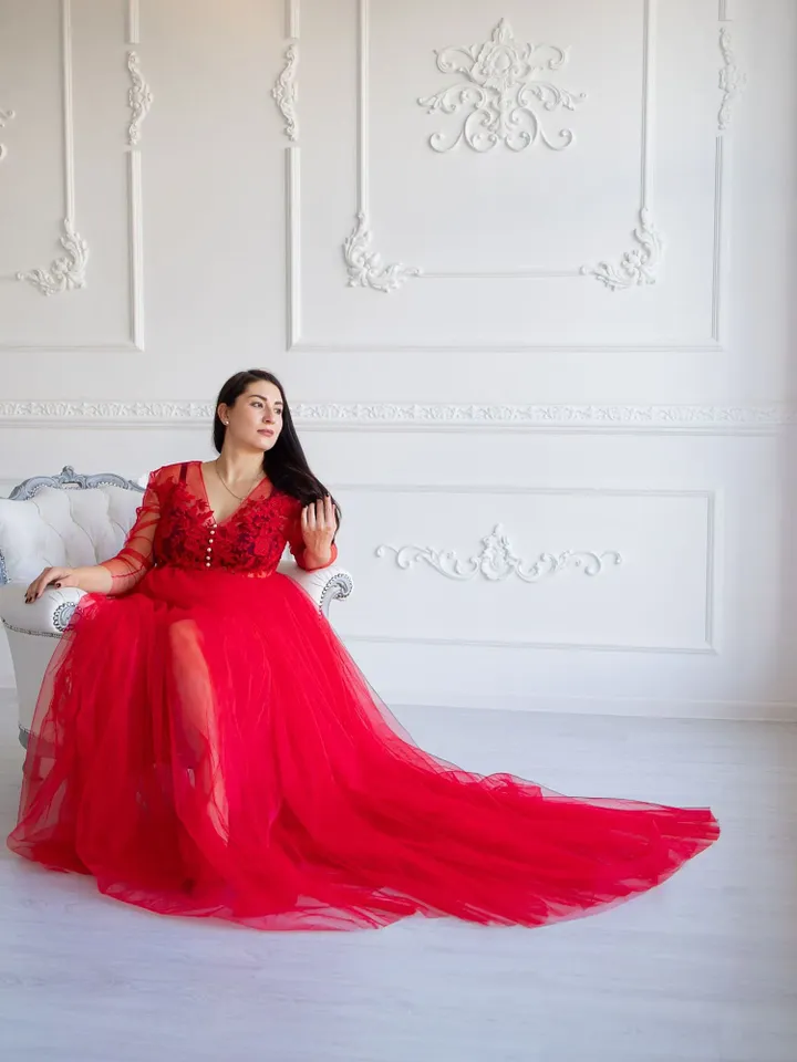 Christmas Maternity Dress, Red Tulle Robe, Tulle Gown Dress, Holiday Photoshoot, Lace Pregnancy Gown, Evening Dress, Elegant Gown Dress