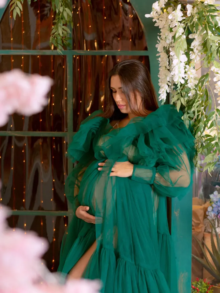 Emerald Green Maternity Tulle Robe, Tiered Photoshoot Robe, Green Sheer Robe, Pregnancy Robe for Photoshoot, Boudoir Robe, Peignoir Dress