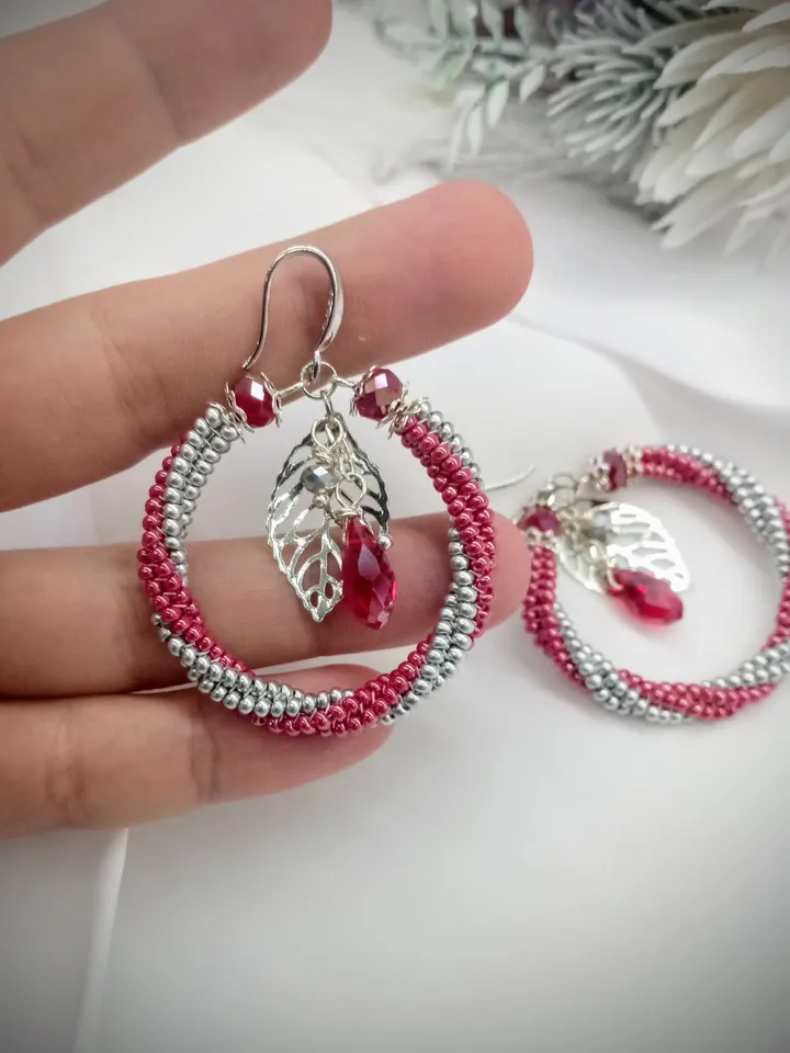 Custom multicoloured bridesmaid earrings set, beaded hoop earrings set, bridesmaid gift, bridesmaid gift idea