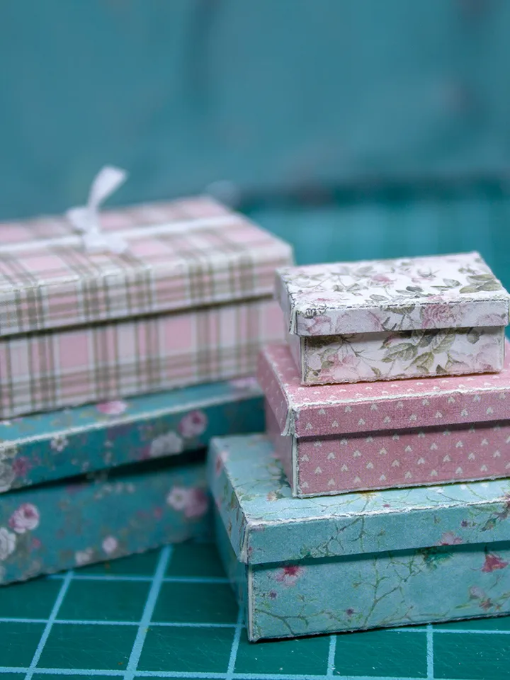 TEMPLATE Miniature Valentine's boxes for 1:12 scale dollhouse