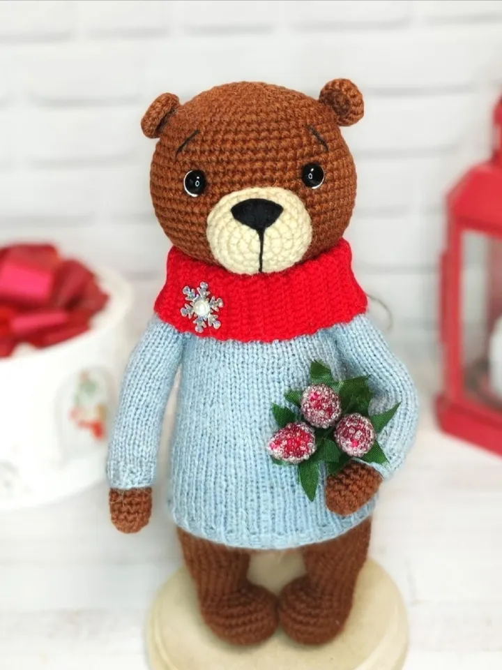 Plush brown teddy bear toy