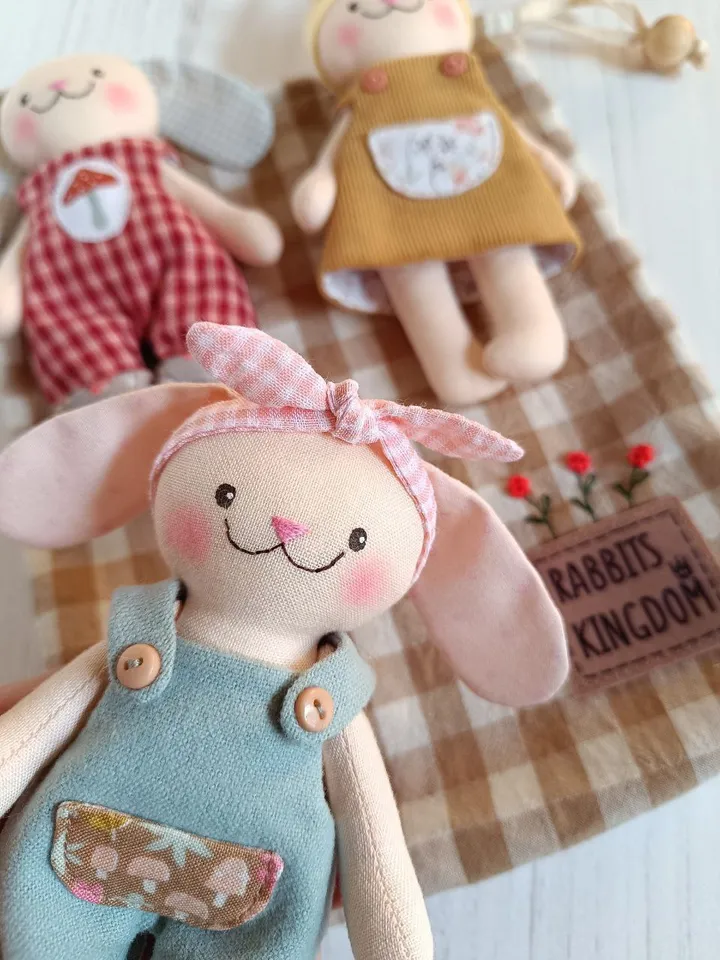 5,5 inch Bunny rag doll Sewing Pattern, Tiny Bunny Pattern, Baby Pocket Bunny Pattern, Easy Pattern, Soft Doll Pattern, Doll Clothes Pattern, Doll Bag Sewing Pattern & Tutorial - DIY Soft Textile Bag Dollhouse for 5,5 inch bunnies , Portable Small Carrot