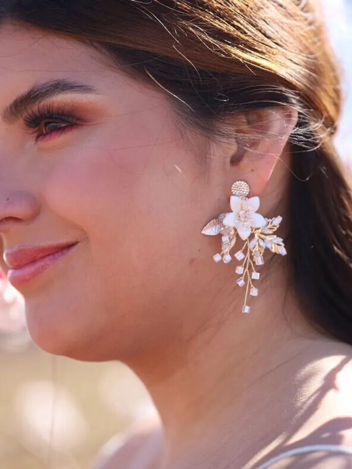 Champagne Gold Boho Wedding Earrings Delicate Porcelain Flowers Wedding Earrings Floral Bridal Jewelry Chandelier Statement Wedding Earrings