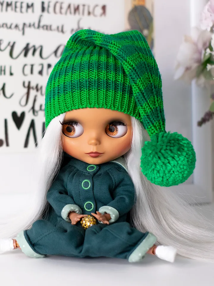 Green striped cap for Blythe doll, Pullip doll, Icy doll for Christmas or Saint Patrick's day, accessories for Blythe