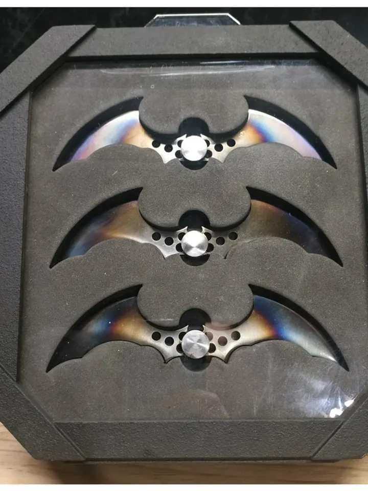 Batman cosplay - Batarang - a set of batarangs - made of steel - One unit is a 3