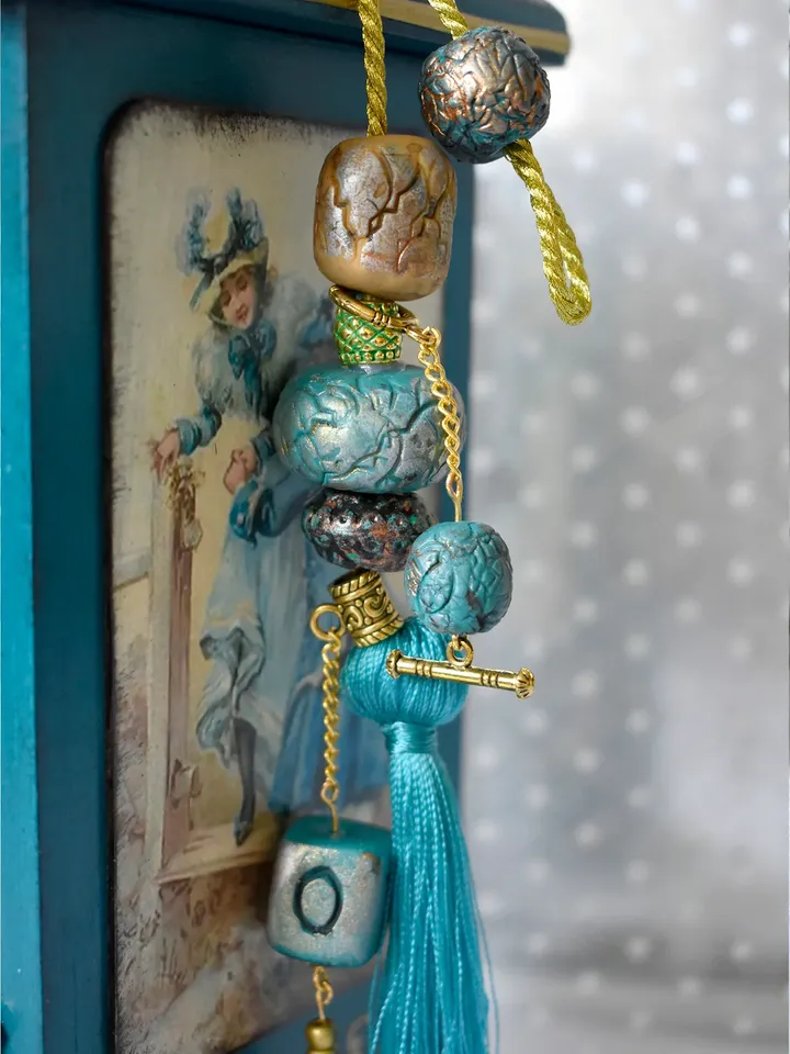 Turquoise LOVE Tea House for Storing Disposable Tea Bags