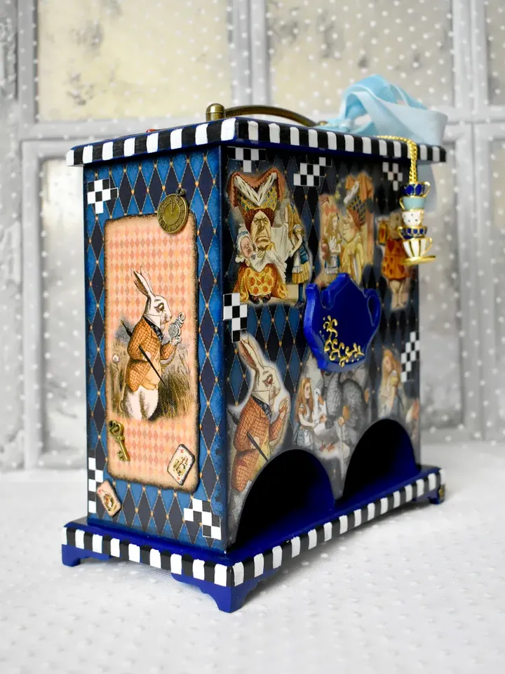ALICE Dark blue tea house for storing disposable tea bags