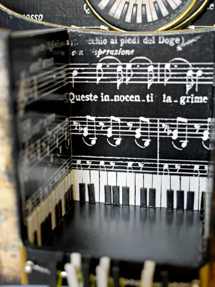 stationery stand for music lovers musicians and music teachers MUSIC